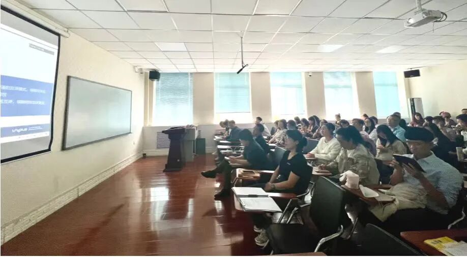 ab1c463f3d6f440981f5eb9780379a2e.jpg ab1c463f3d6f440981f5eb9780379a2e.jpg